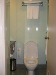 How to test if your toilet is leaking