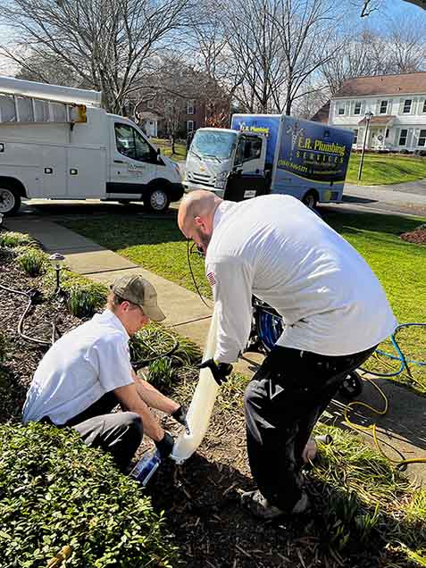 Trenchless equipment